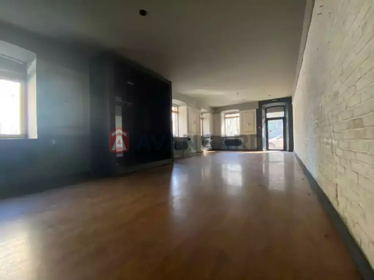 �������� �������, 74 ��.�. ���� 6