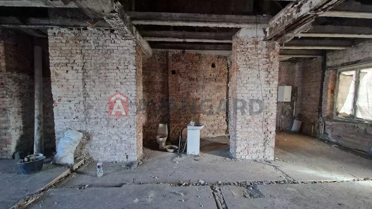 �������� �������, 200 ��.�. ���� 12