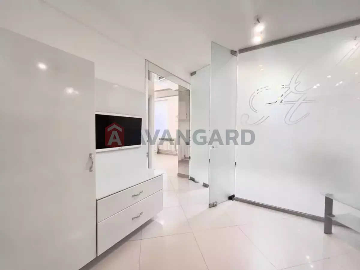 ����� �����, 34 ��.�. ���� 8