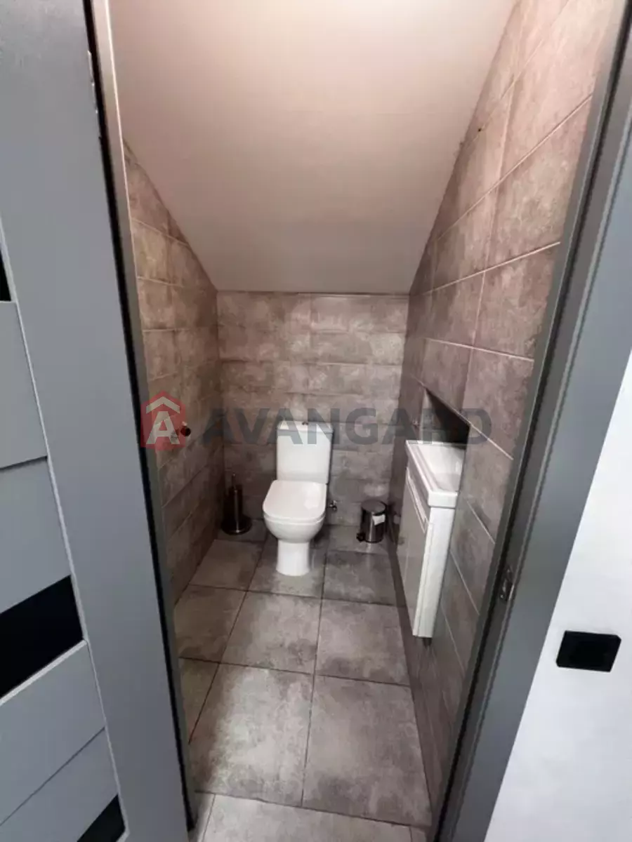 �������� �������, 160 ��.�. ���� 8