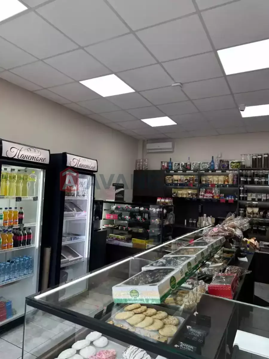 Торгівельна площа, 27 кв.м. фото 3 Торгівельна площа, 27 кв.м. фото 3