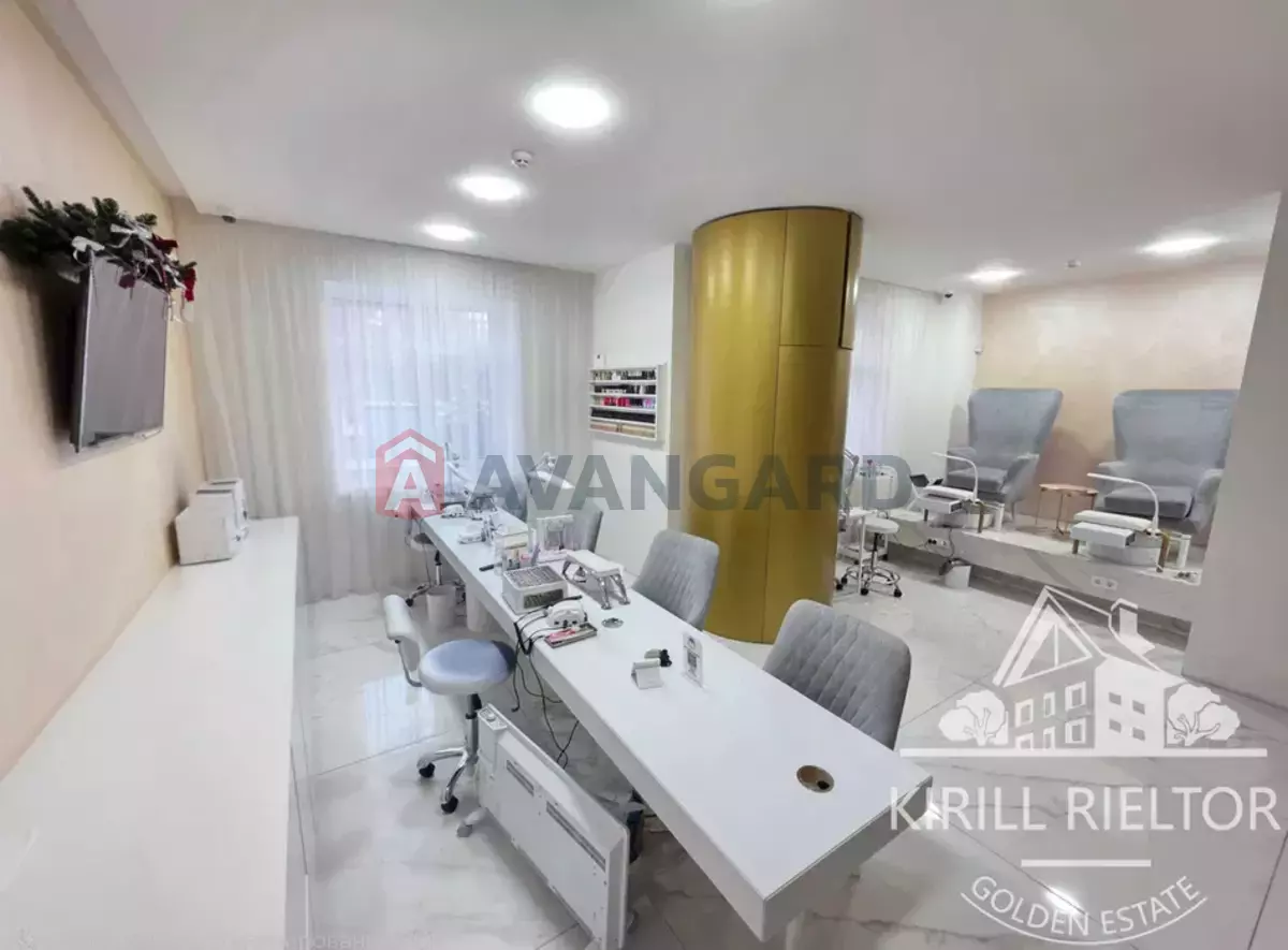 ����� �����, 100 ��.�. ���� 11