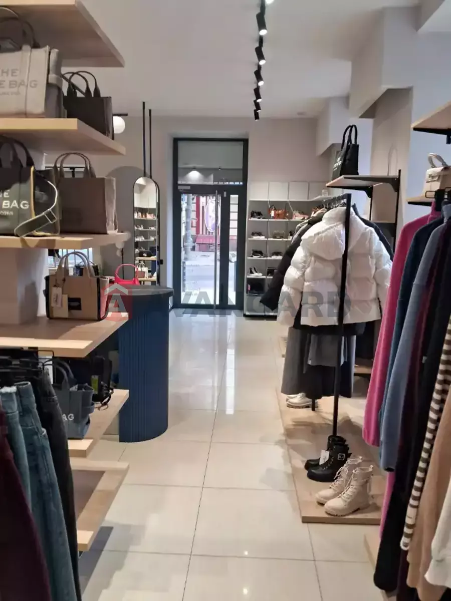 ���������� �����, 105 ��.�. ���� 12