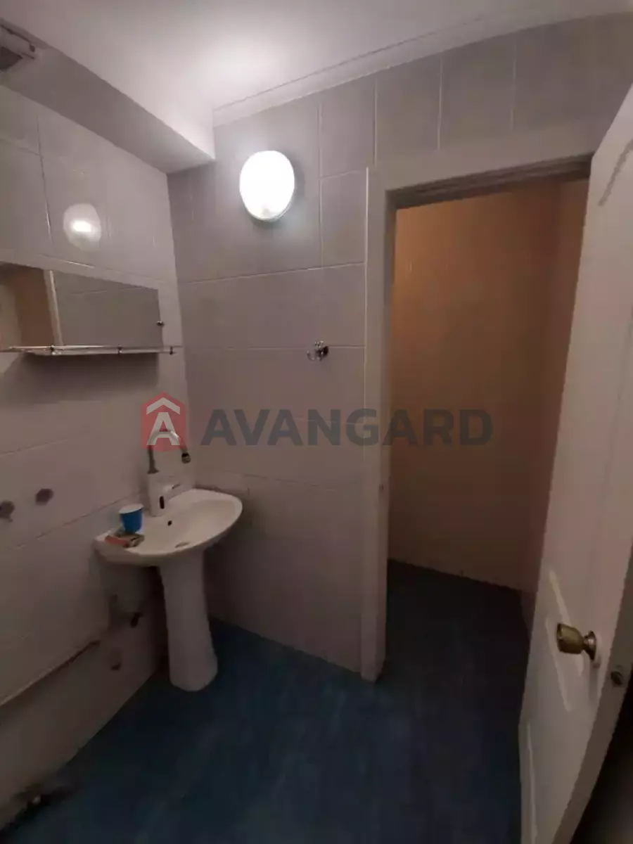 �������� �������, 100 ��.�. ���� 9