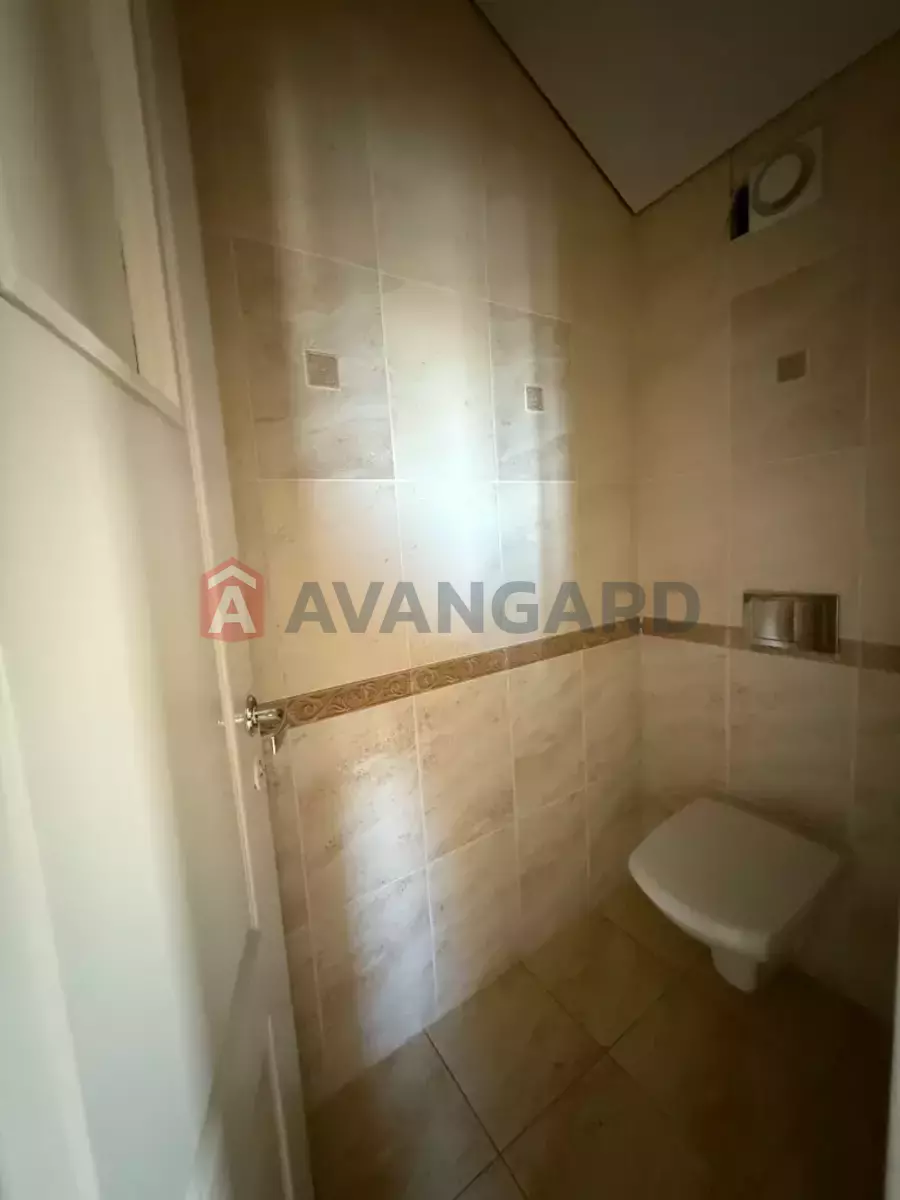 ����, ���, ��������, 35 ��.�. ���� 13