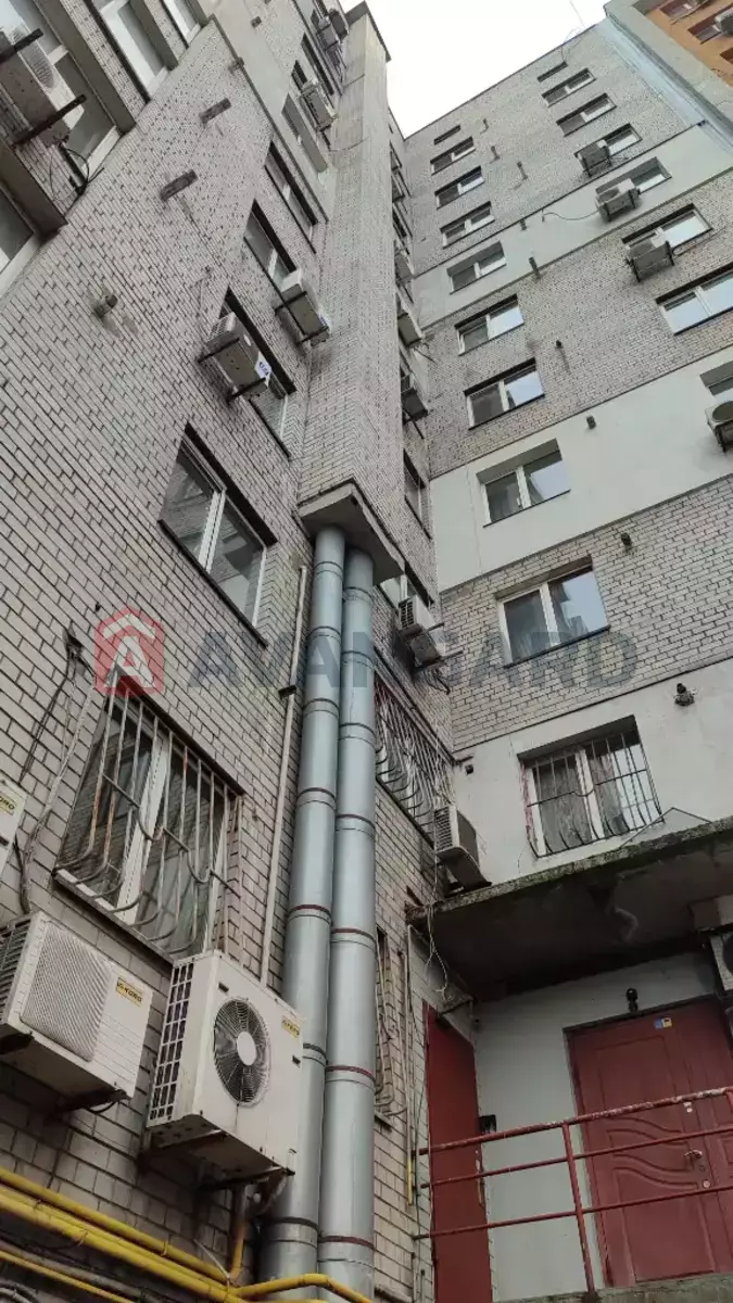 ���������� �����, 100 ��.�. ���� 6