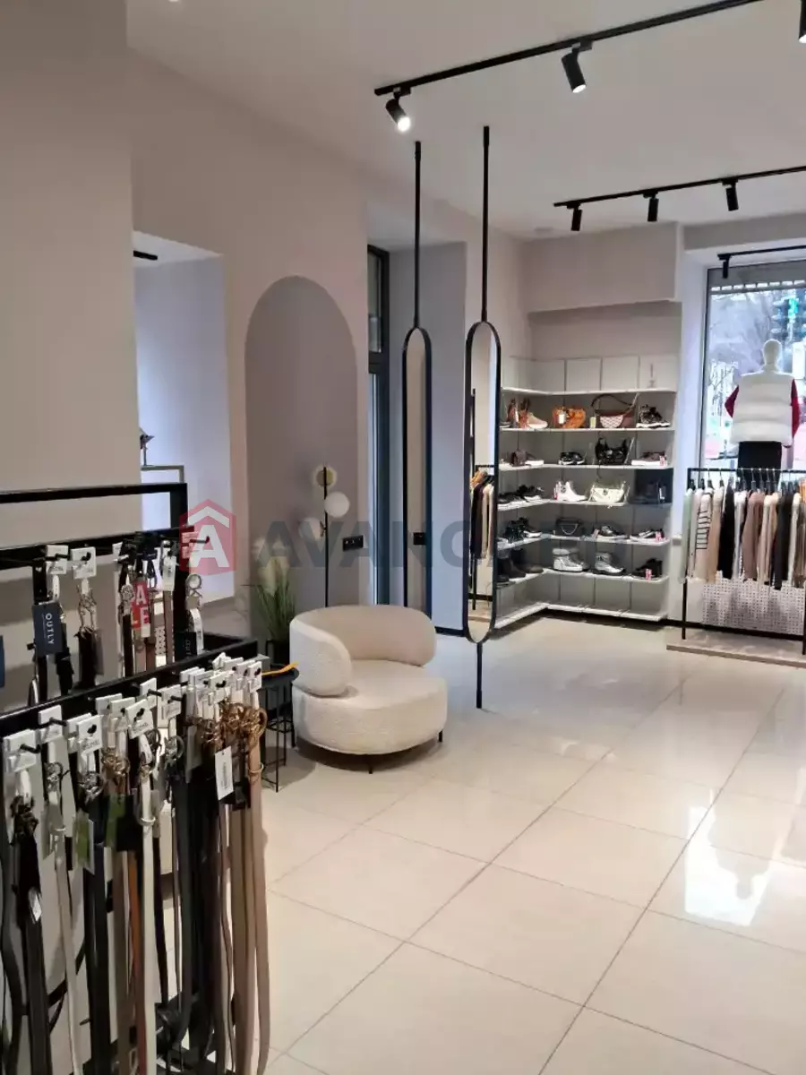 ���������� �����, 105 ��.�. ���� 18