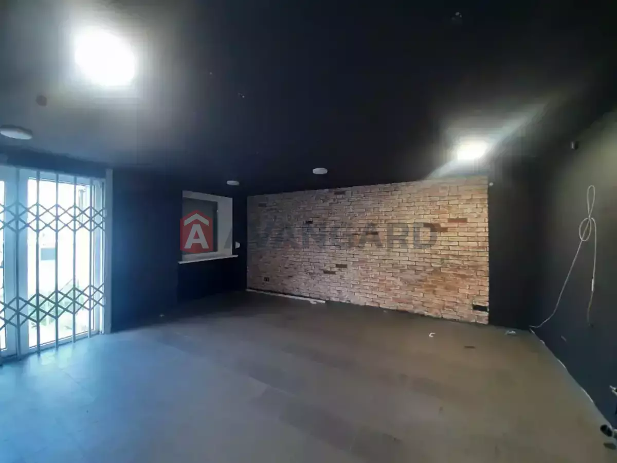 �������� �������, 100 ��.�. ���� 12