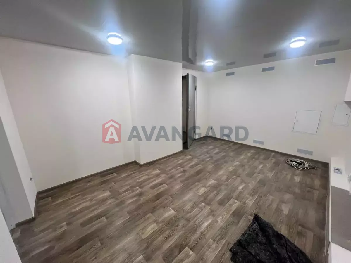 ���������� �����, 100 ��.�. ���� 9