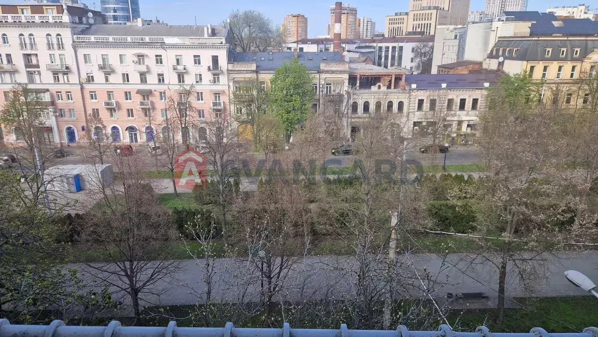 �������� �������, 200 ��.�. ���� 9