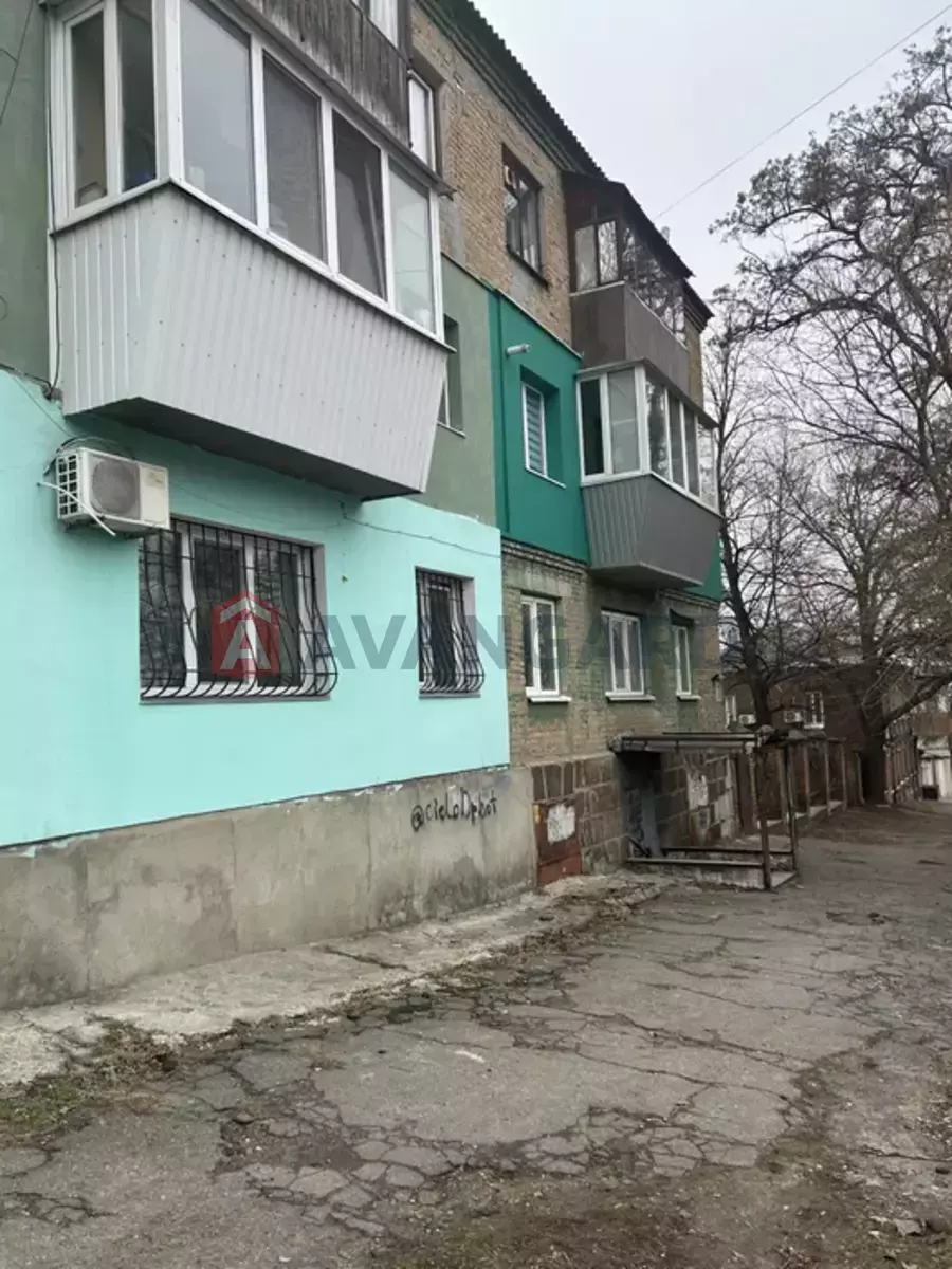  , 100 ..  3