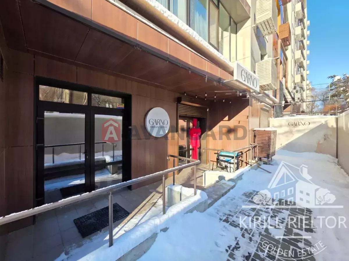 ����� �����, 100 ��.�. ���� 3