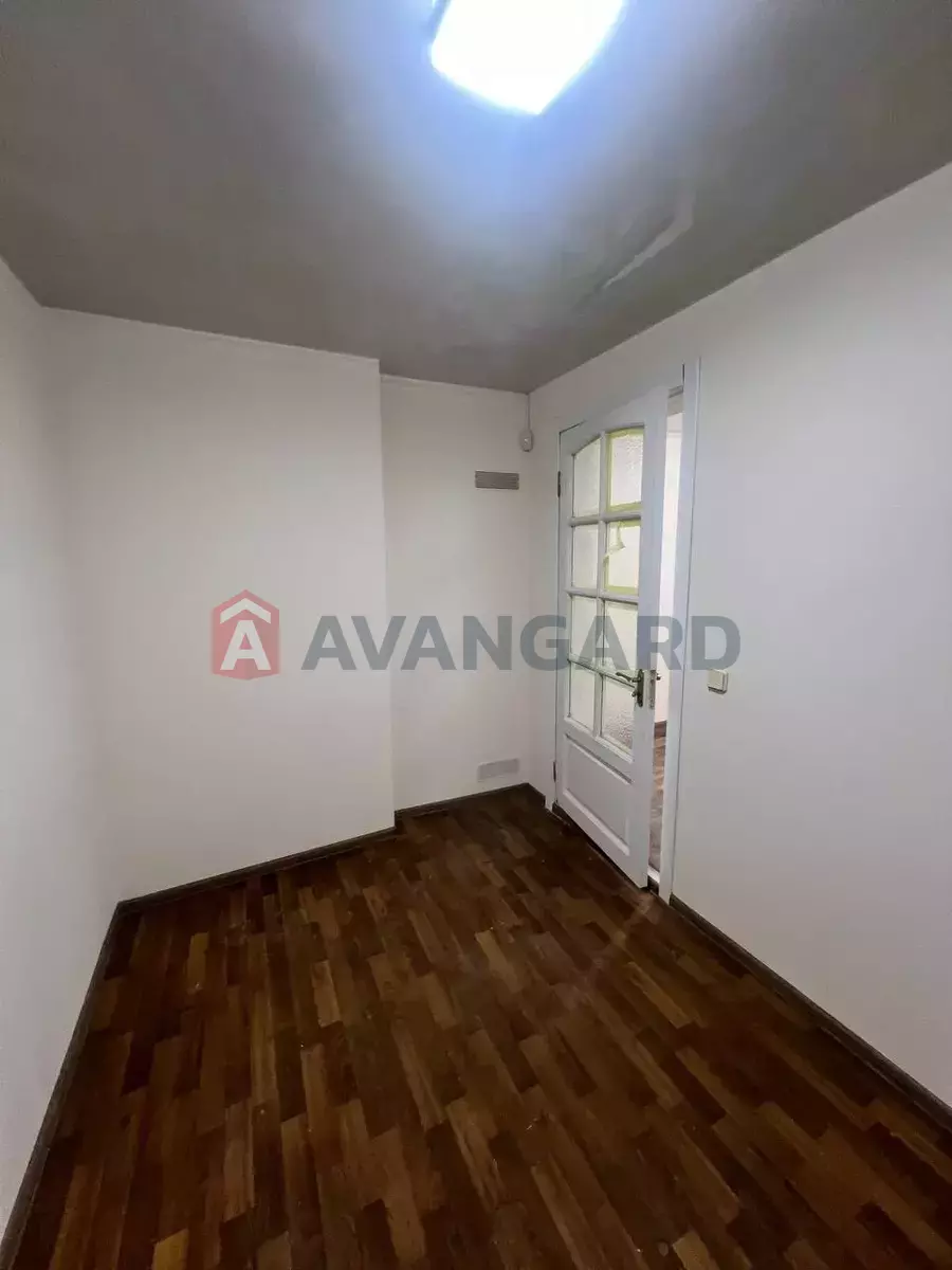 ���������� �����, 100 ��.�. ���� 11