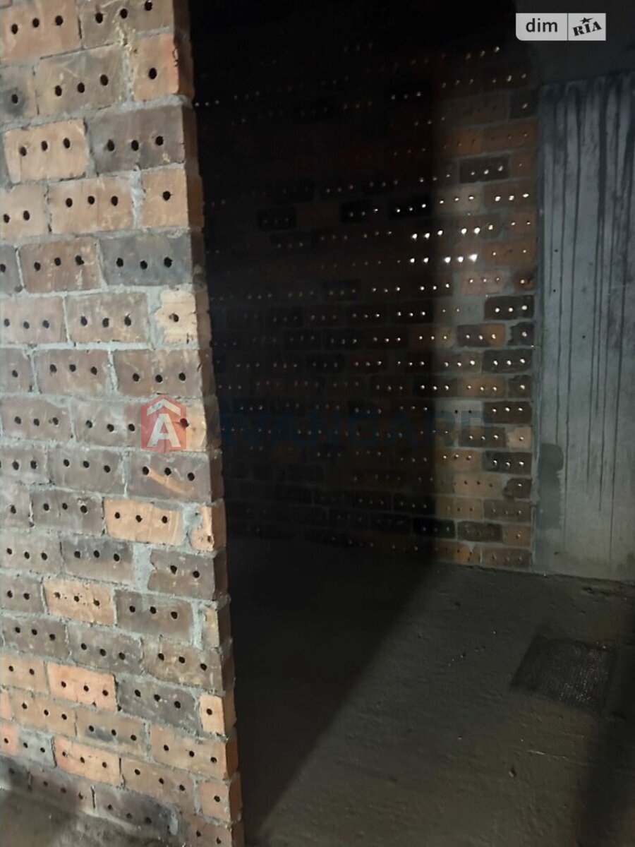 303 ..  11