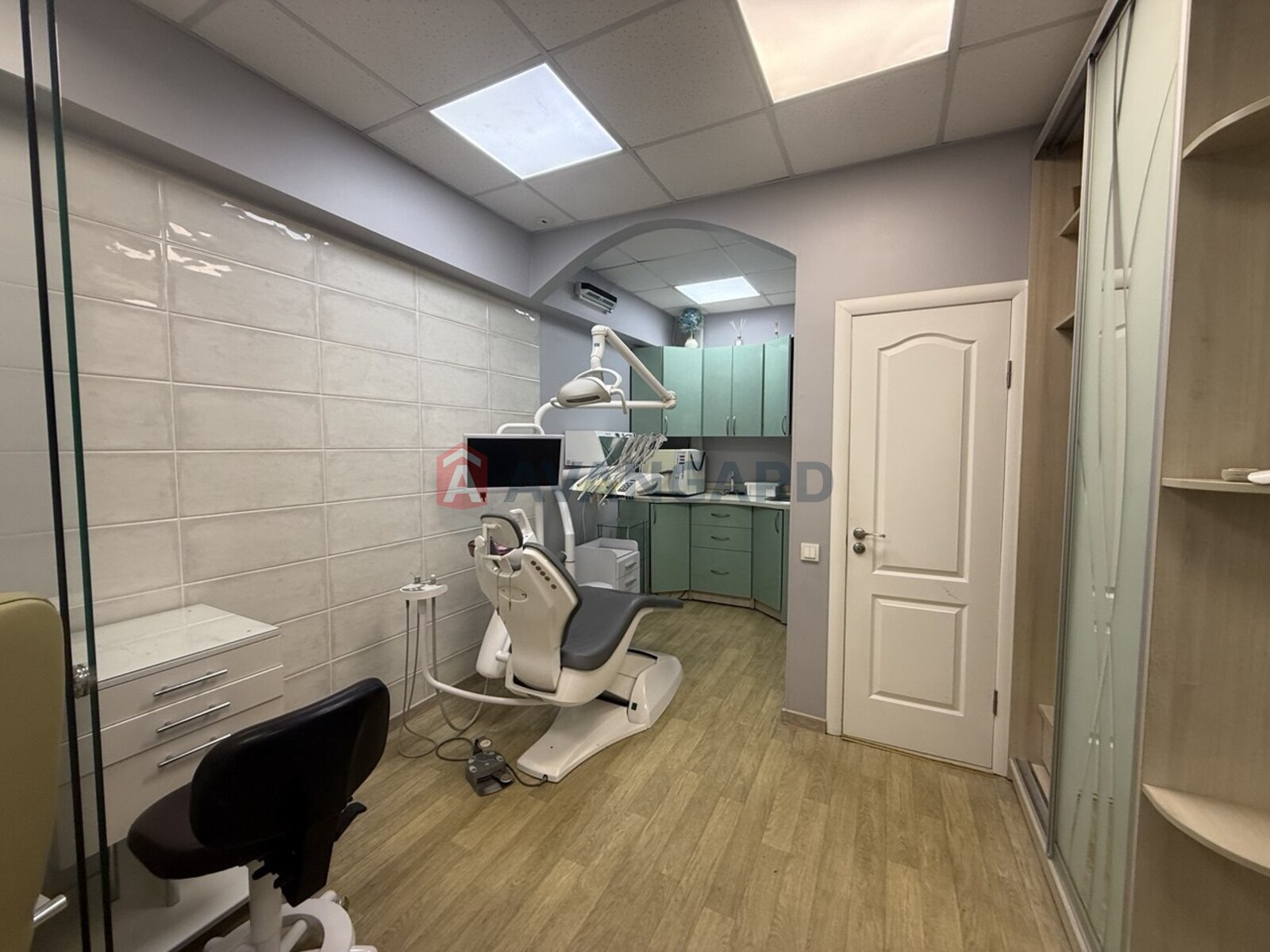 ����� ������, 19 ��.�. ���� 17