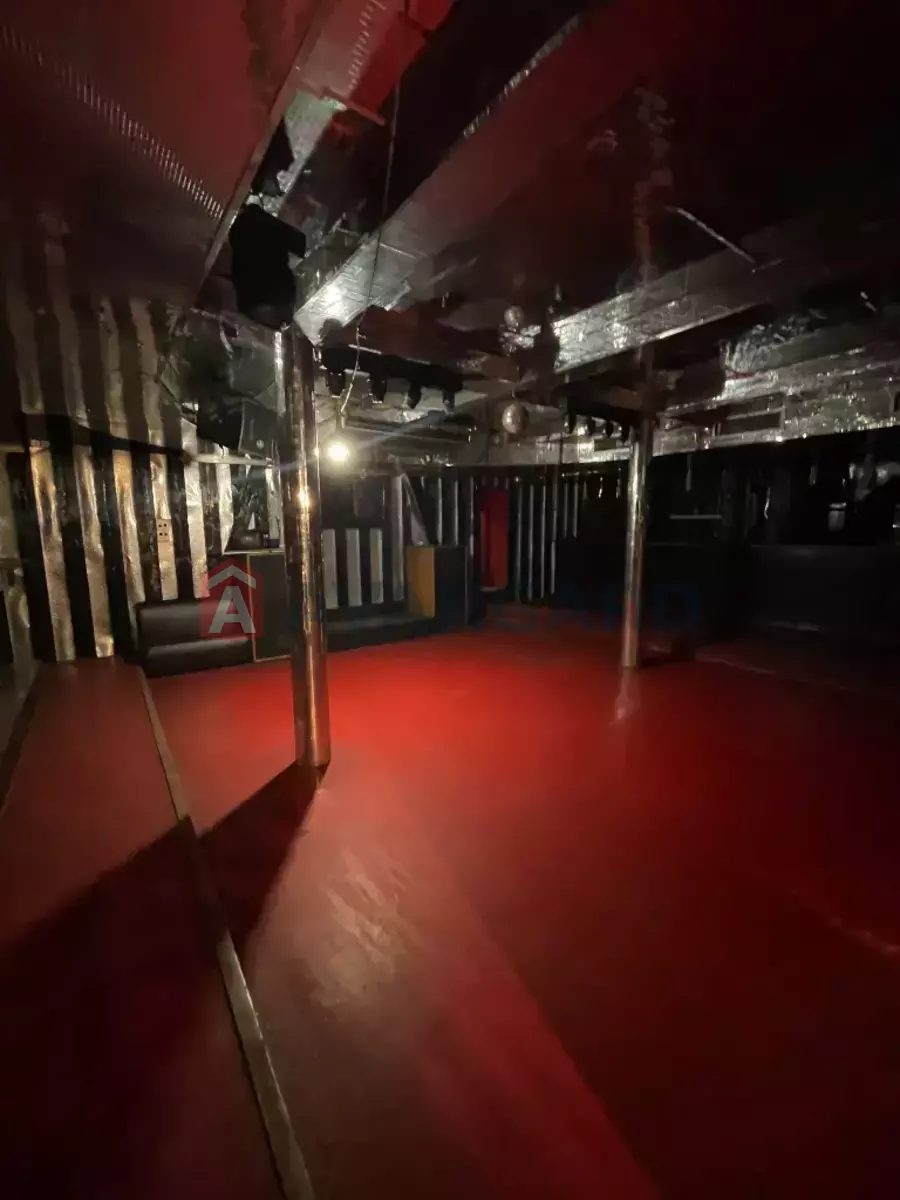 ���������� �����, 700 ��.�. ���� 6