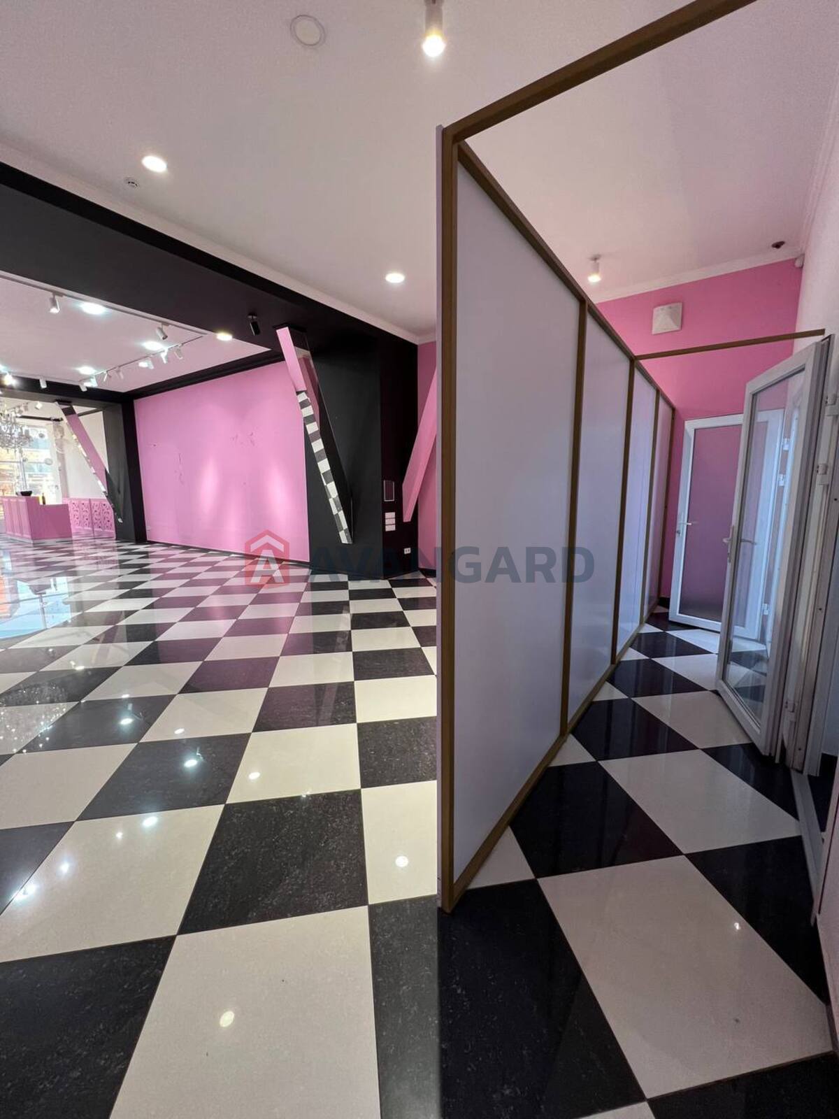 ���������� �����, ����� ������, 190 ��.�. ���� 12