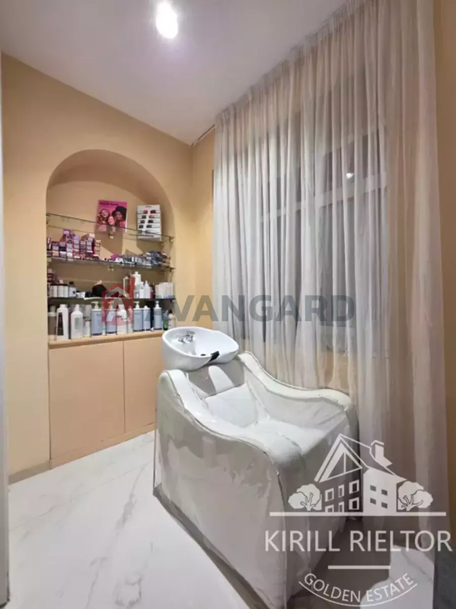 ����� �����, 100 ��.�. ���� 13