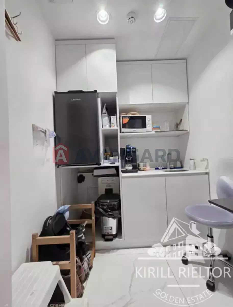 ����� �����, 100 ��.�. ���� 14