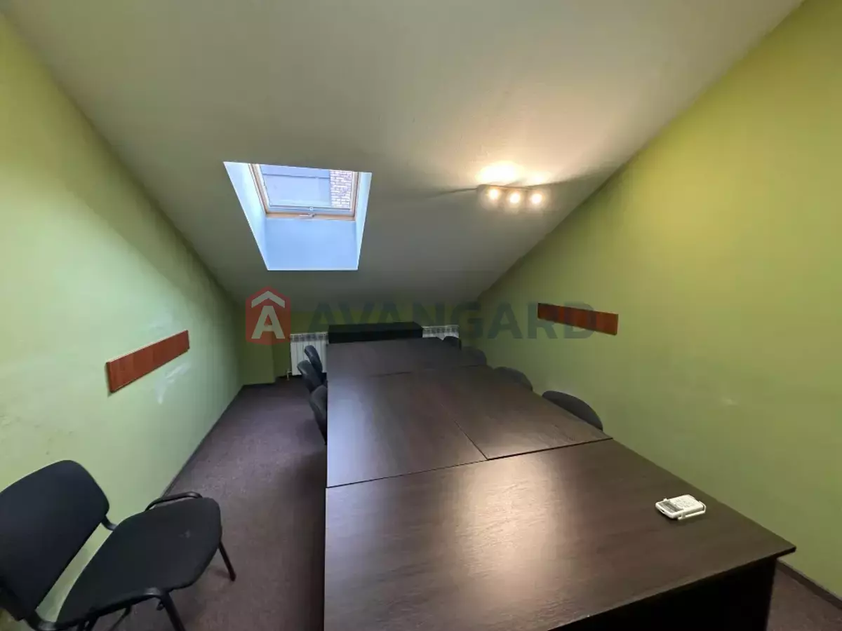 �������� �������, 210 ��.�. ���� 7