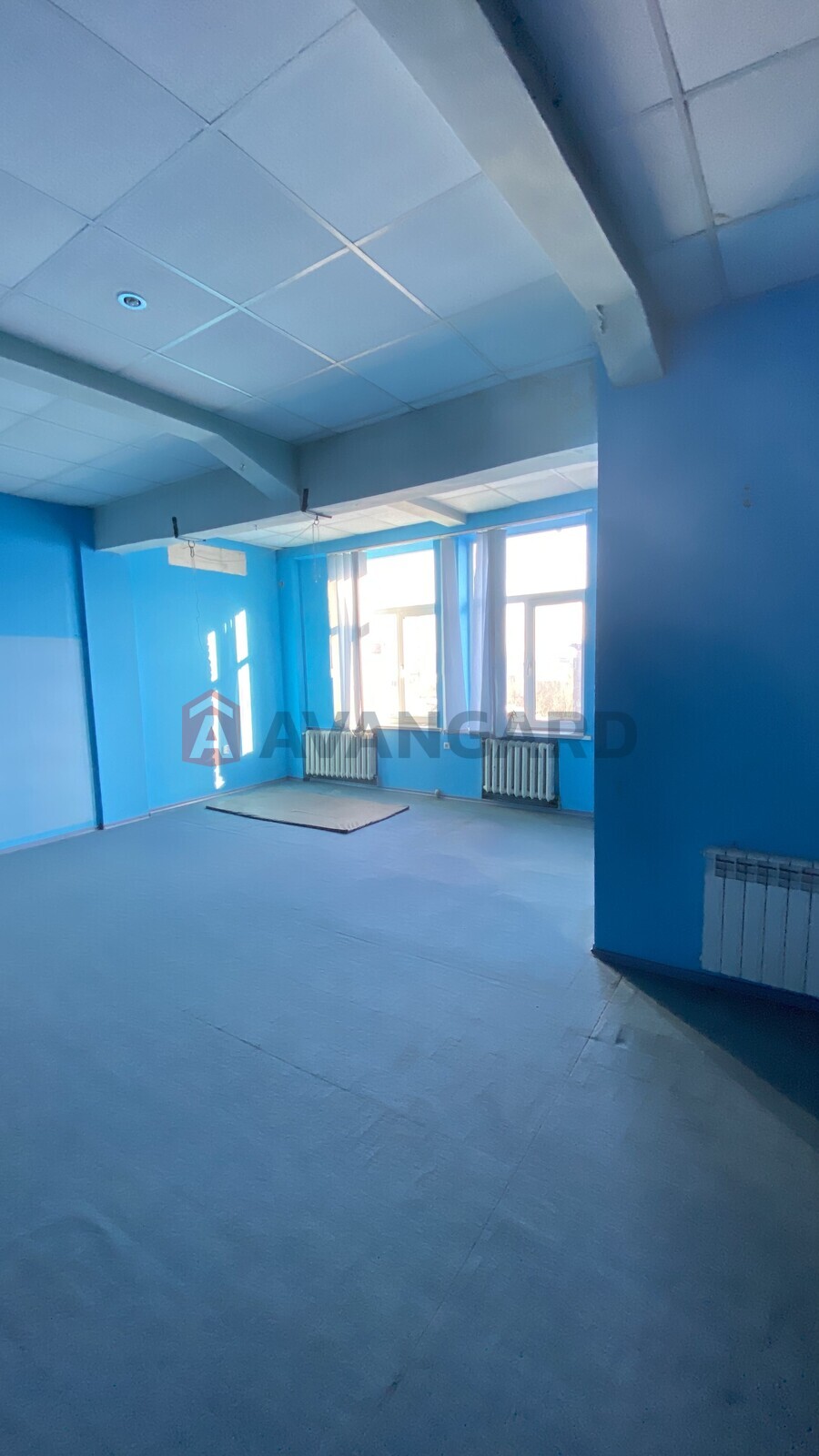 ����� ������, 100 ��.�. ���� 9