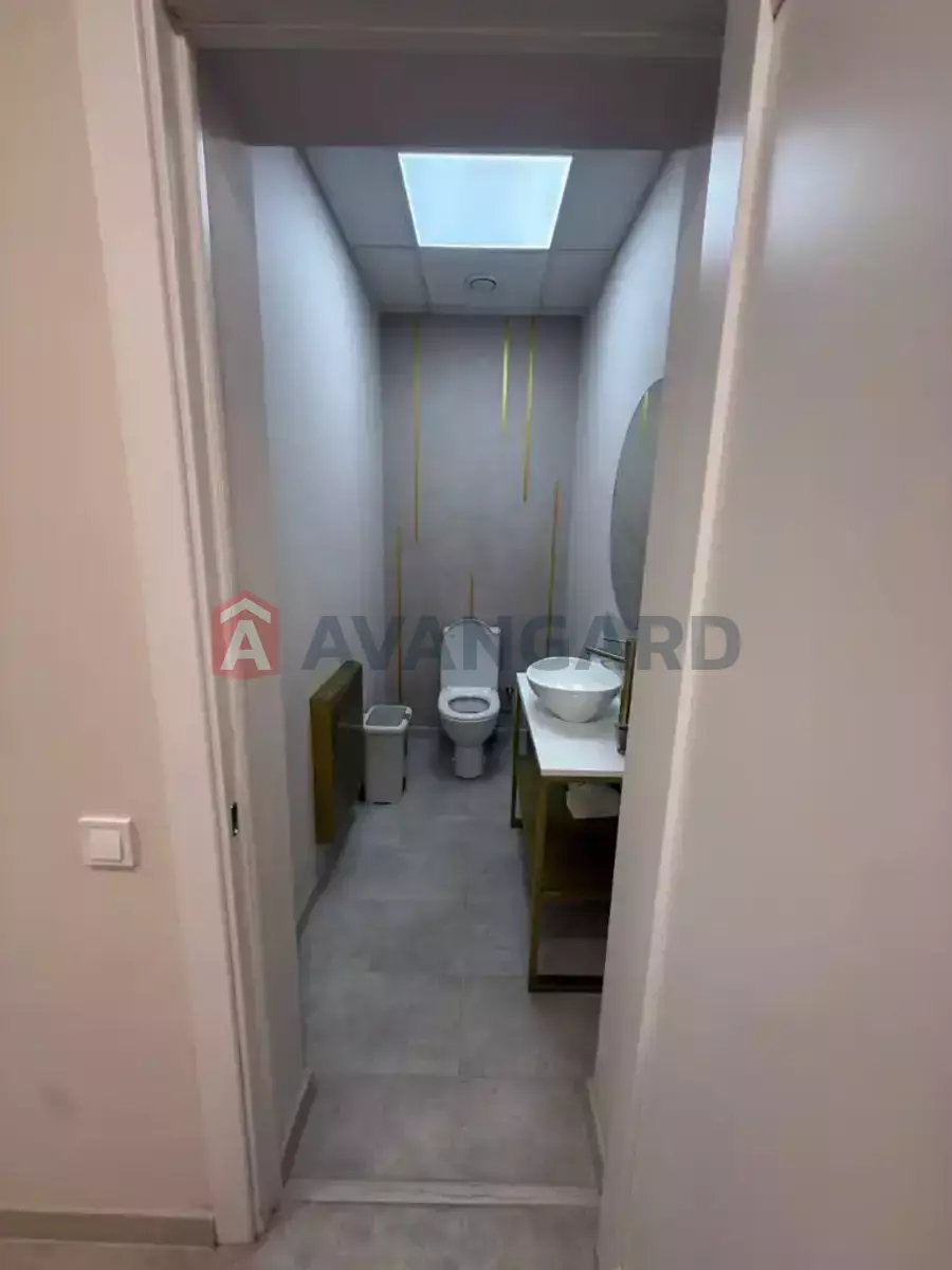 ���������� �����, 105 ��.�. ���� 8