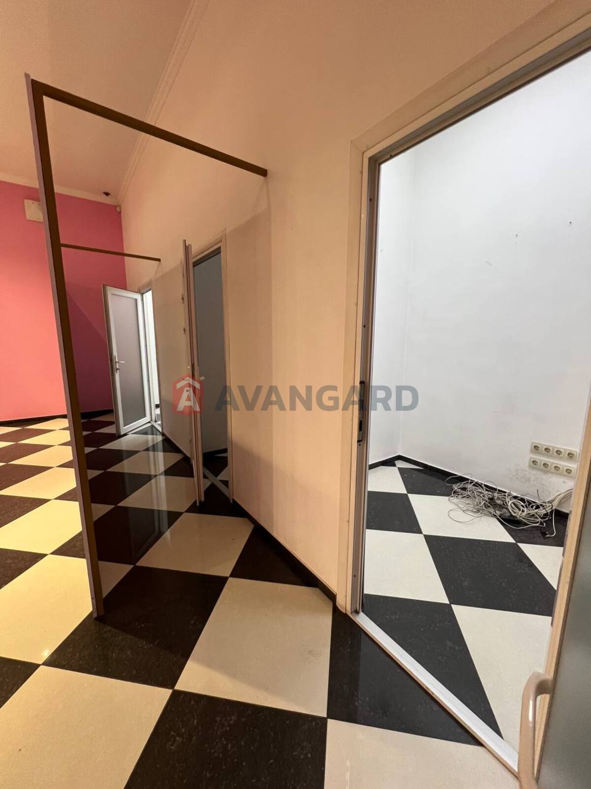 �������� �������, ����� �����, 190 ��.�. ���� 4