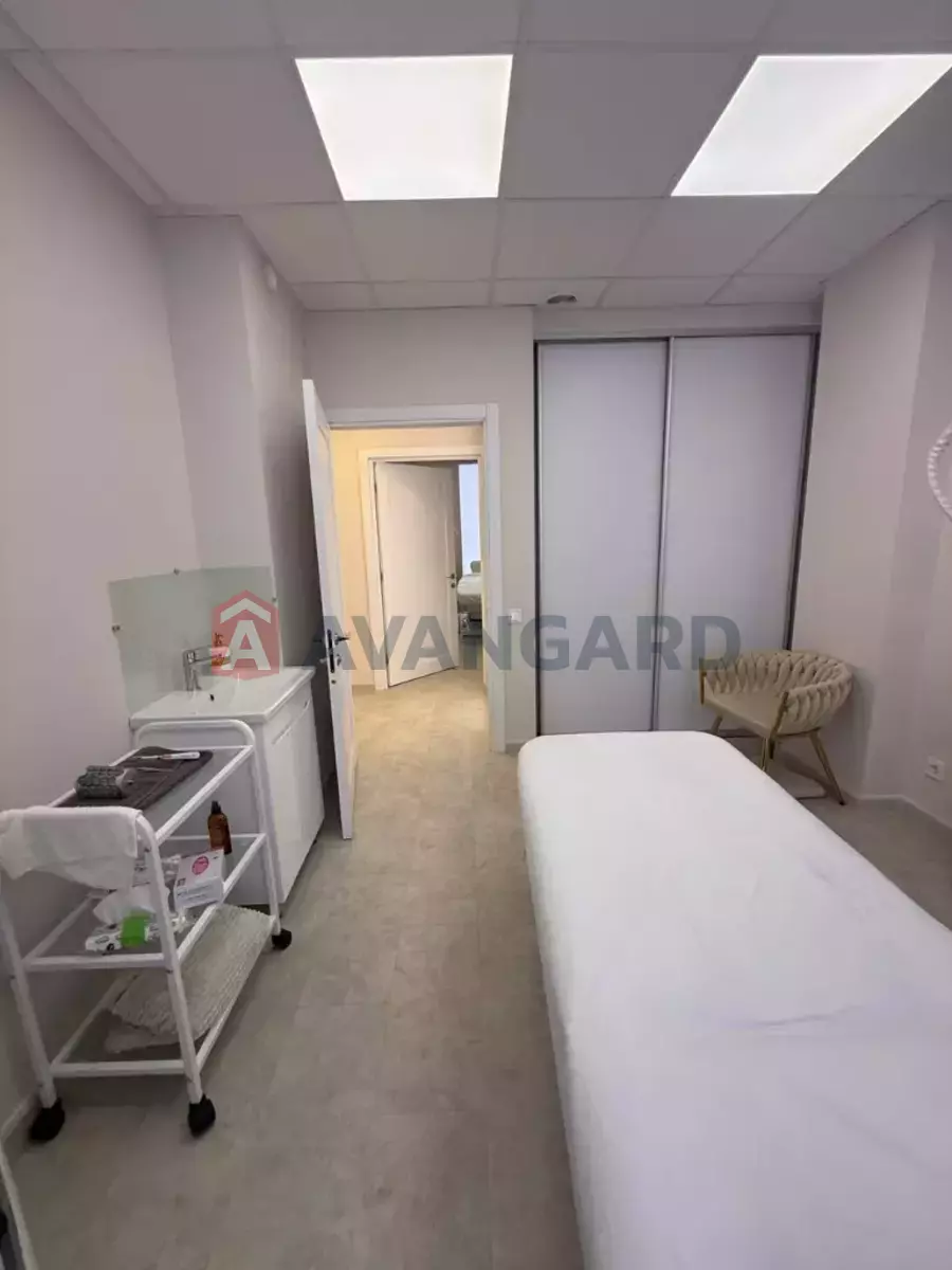 ����� �����, 105 ��.�. ���� 6