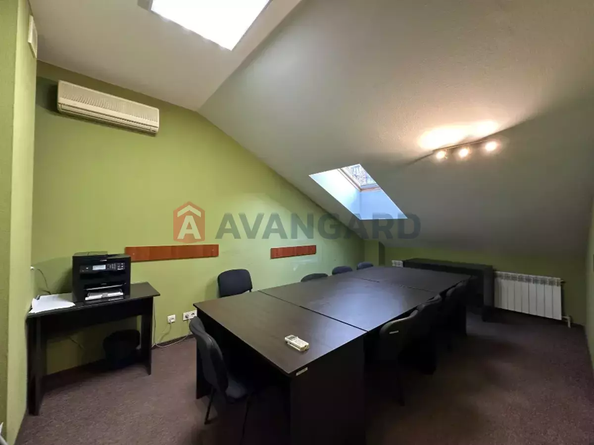 �������� �������, 210 ��.�. ���� 5