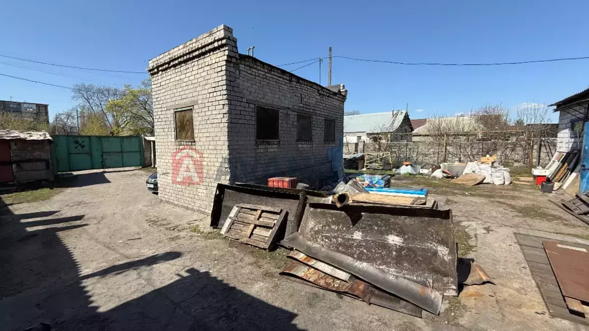 ���������� �����, 300 ��.�. ���� 7