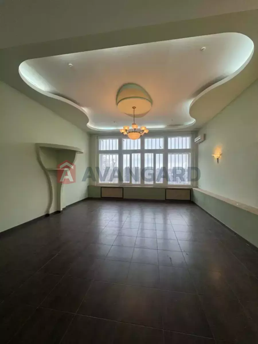 �������� �������, 400 ��.�. ���� 13