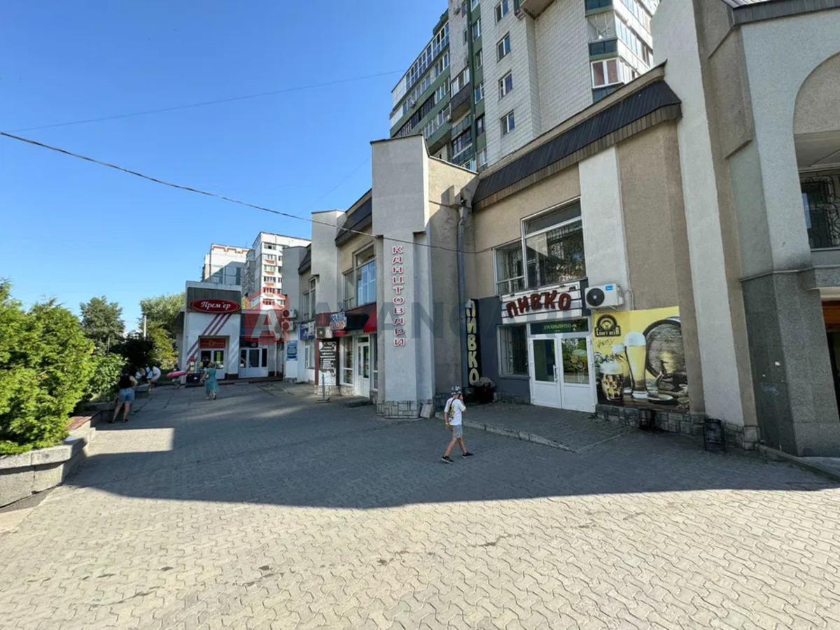 Торгівельна площа, 90 кв.м. фото 1 Торгівельна площа, 90 кв.м. фото 1