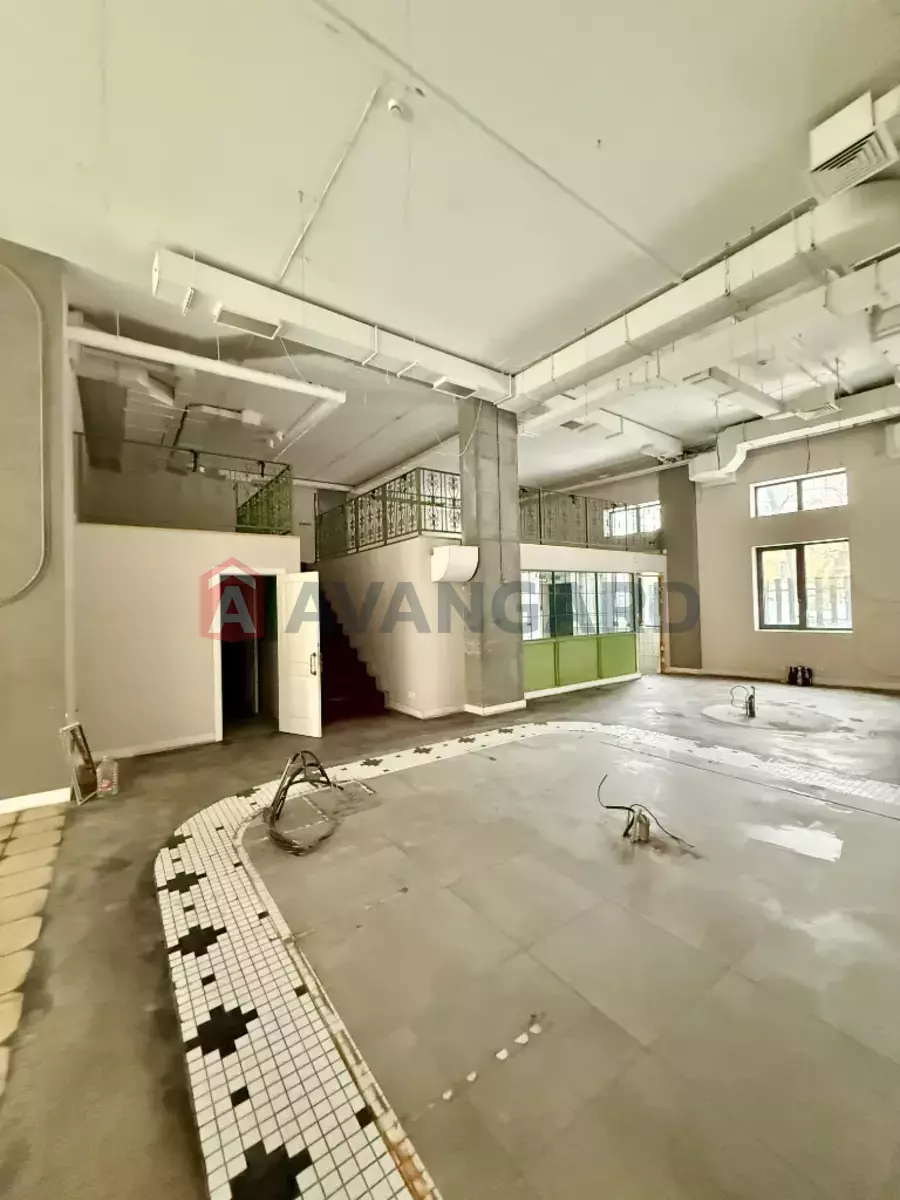 ����, ���, ��������, 210 ��.�. ���� 3