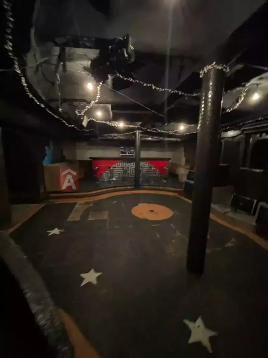 ���������� �����, 700 ��.�. ���� 4