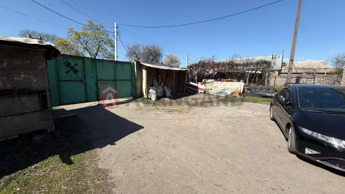 ���������� �����, 300 ��.�. ���� 6