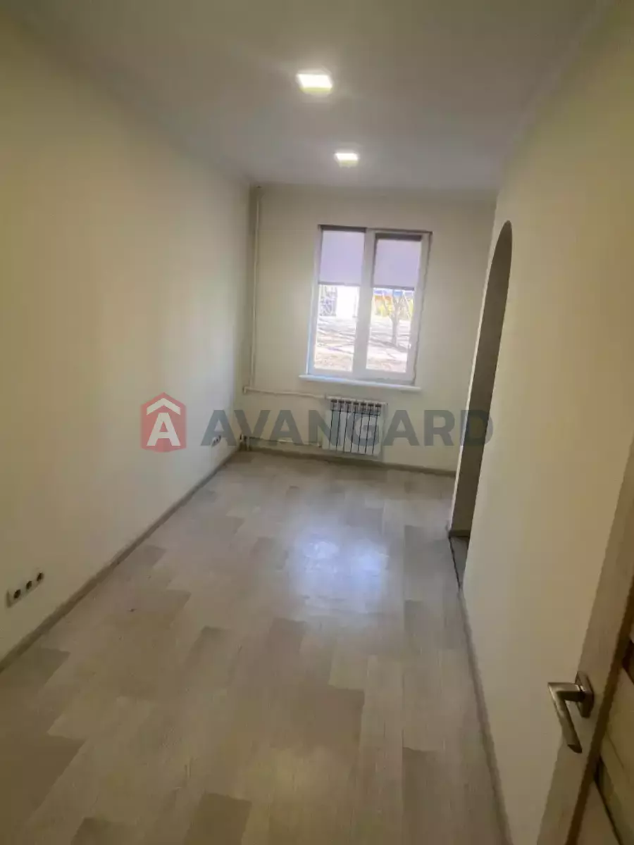 ����� ������, 12 ��.�. ���� 1