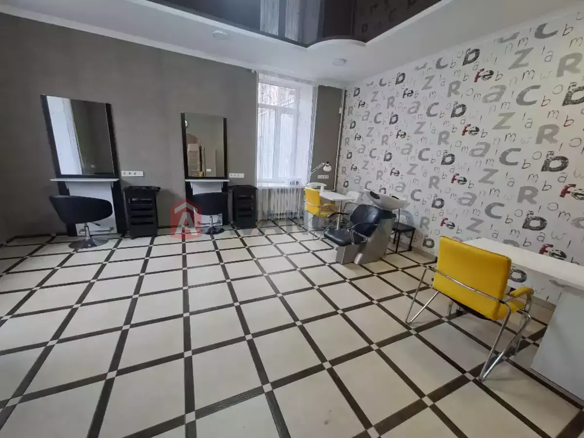 ����� �����, 65 ��.�. ���� 12