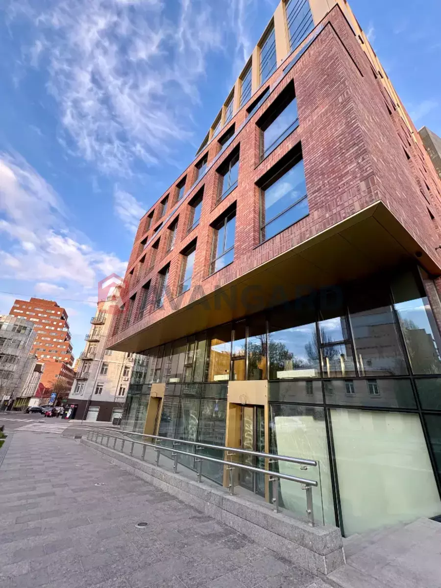 ����, ���, ��������, 428 ��.�. ���� 4