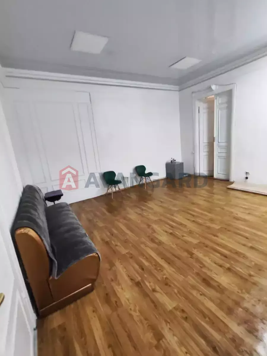 ����� �����, 28 ��.�. ���� 3