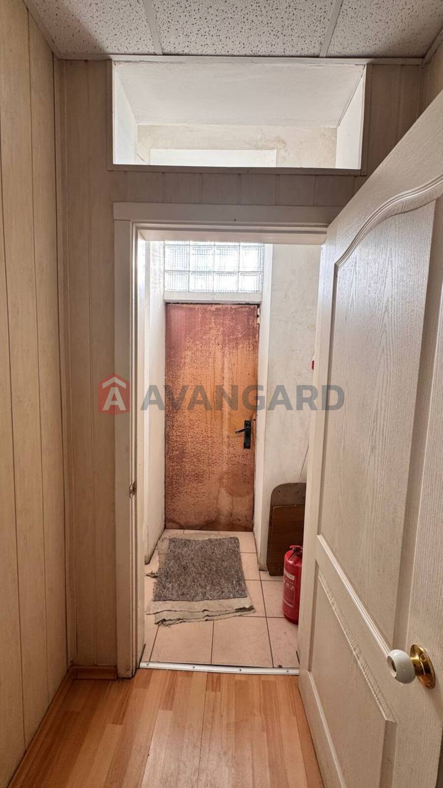 ��������� ���������, ���������������� ���������, 450 ��.�. ���� 13