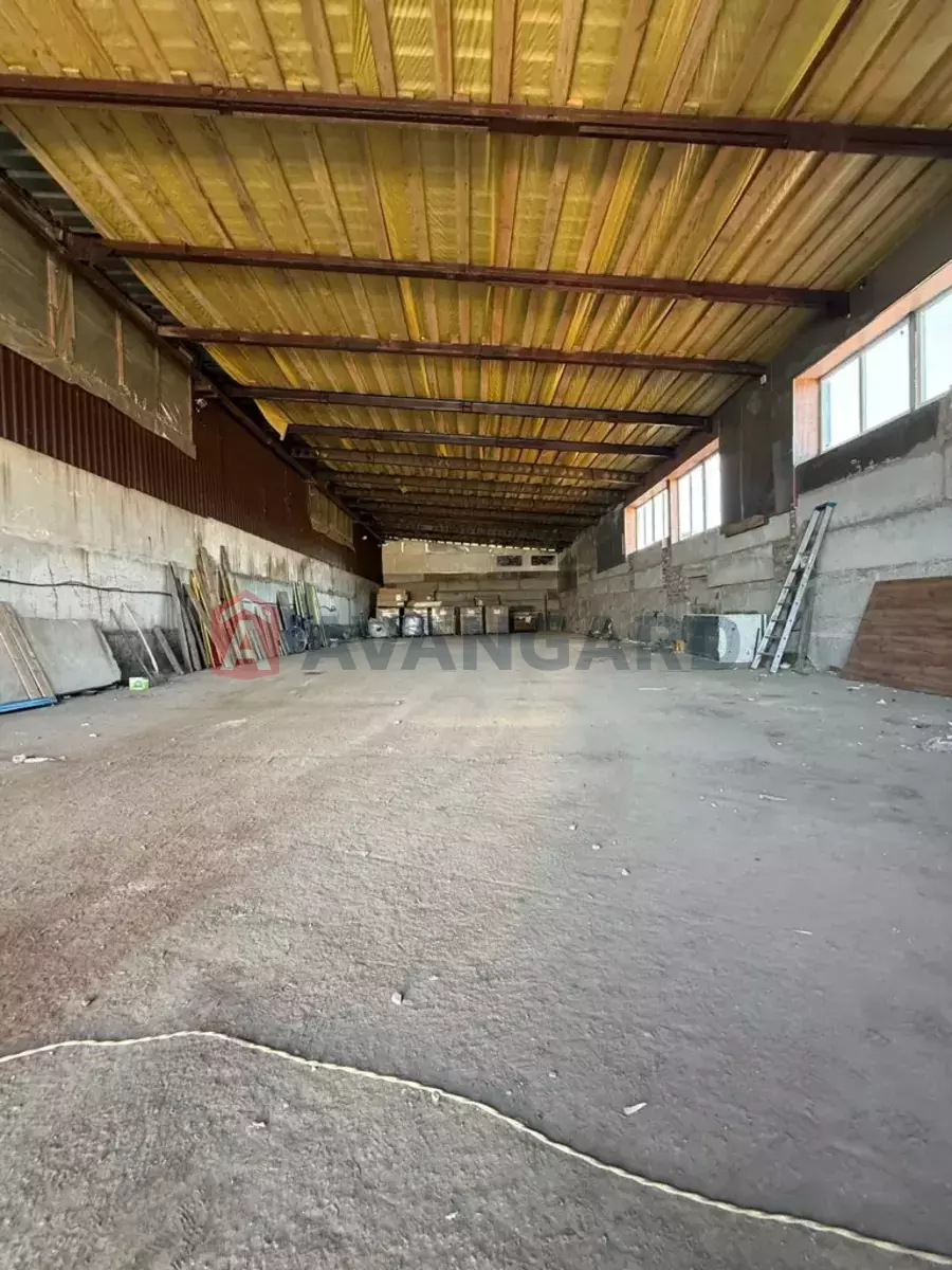 ��������� ���������, 330 ��.�. ���� 2