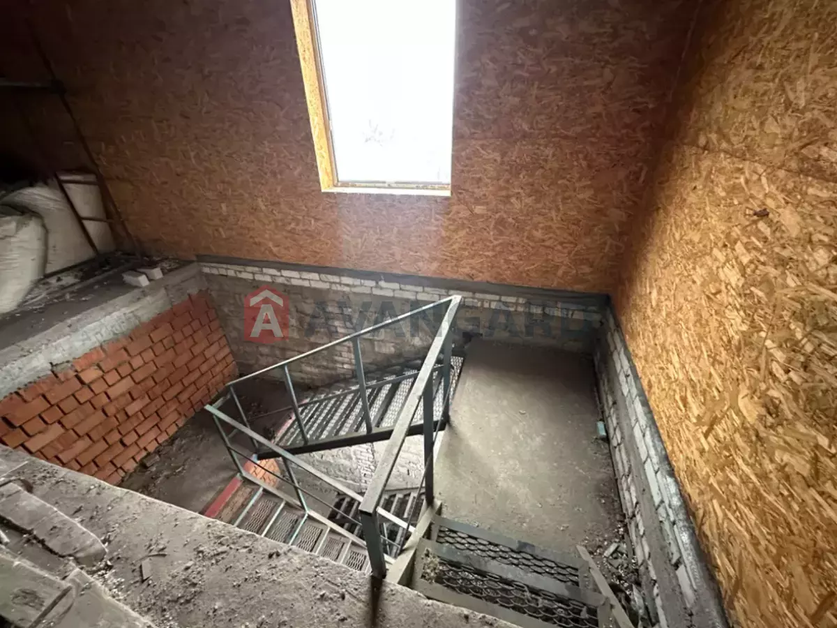 ��������� ���������, 324 ��.�. ���� 8