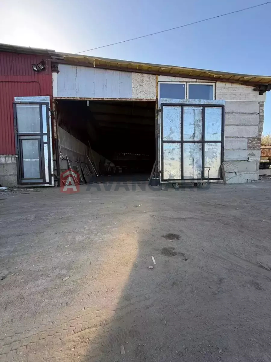 ��������� ���������, 330 ��.�. ���� 6