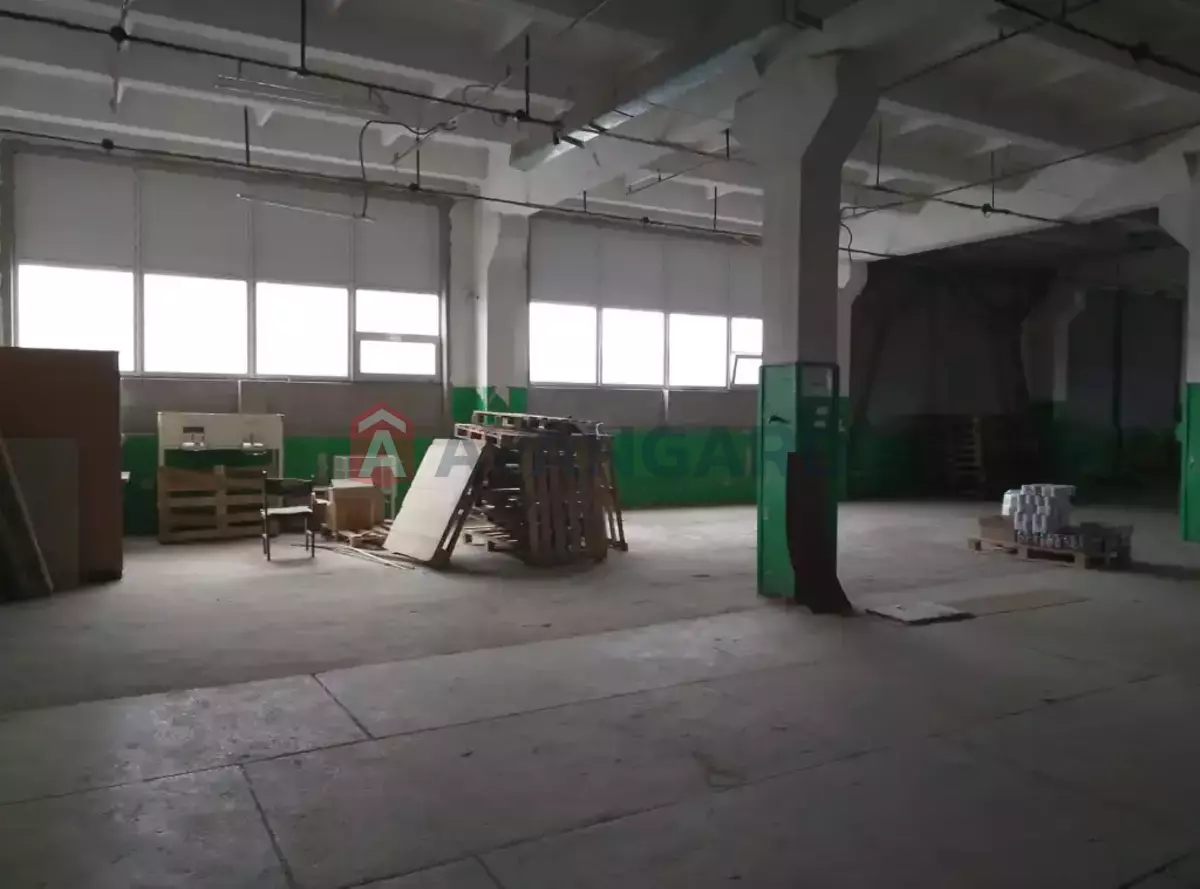 ��������� ���������, 740 ��.�. ���� 3