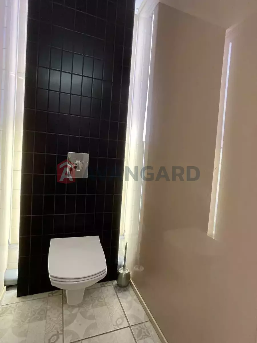 300 ��.�. ���� 7