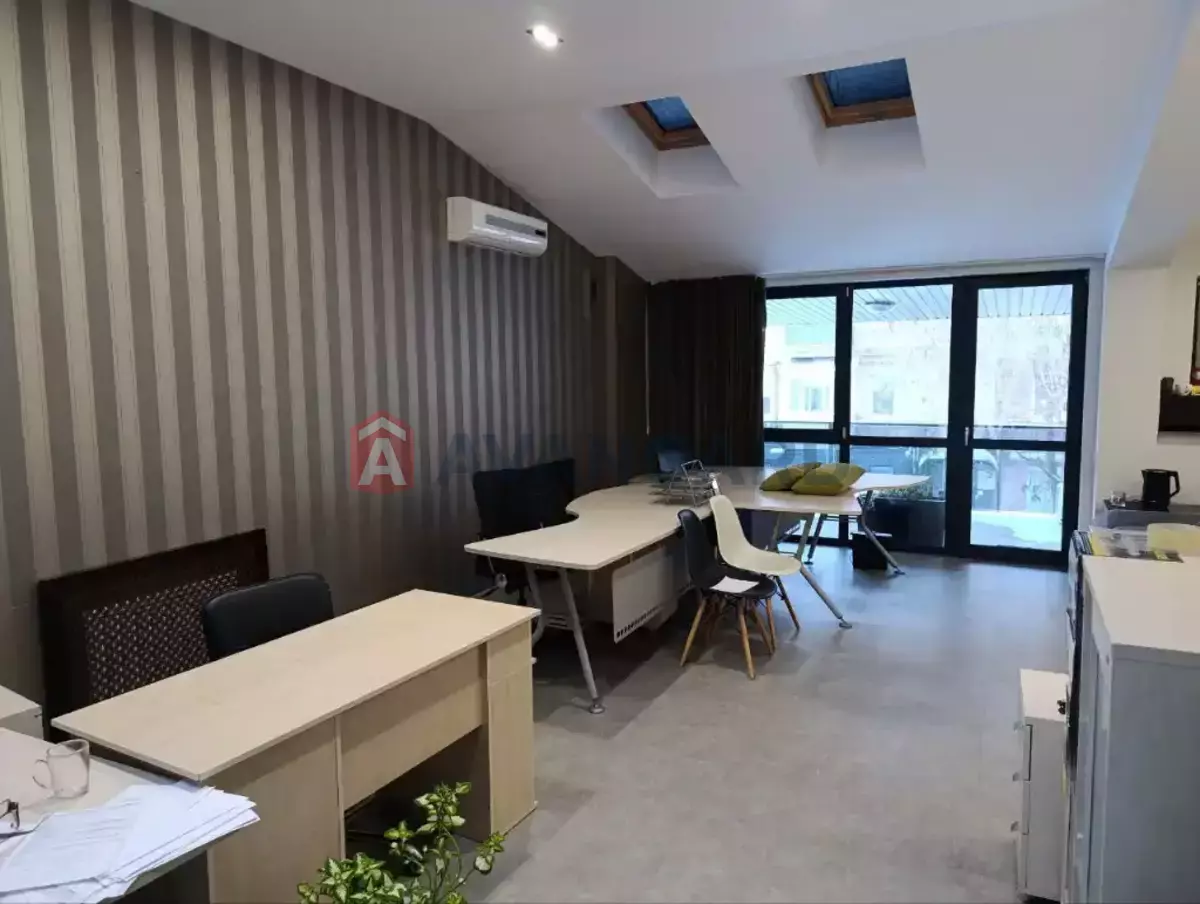 �������� ������� ������, 300 ��.�. ���� 2