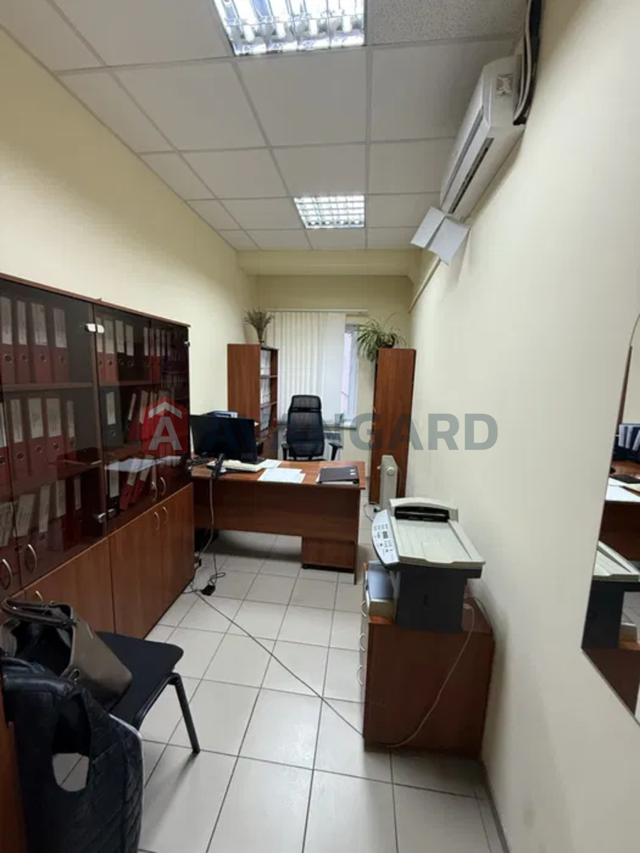 торгівельно-офісний центр, 144 кв.м. фото 4 торгівельно-офісний центр, 144 кв.м. фото 4