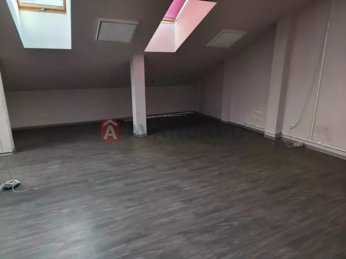 100 ��.�. ���� 3