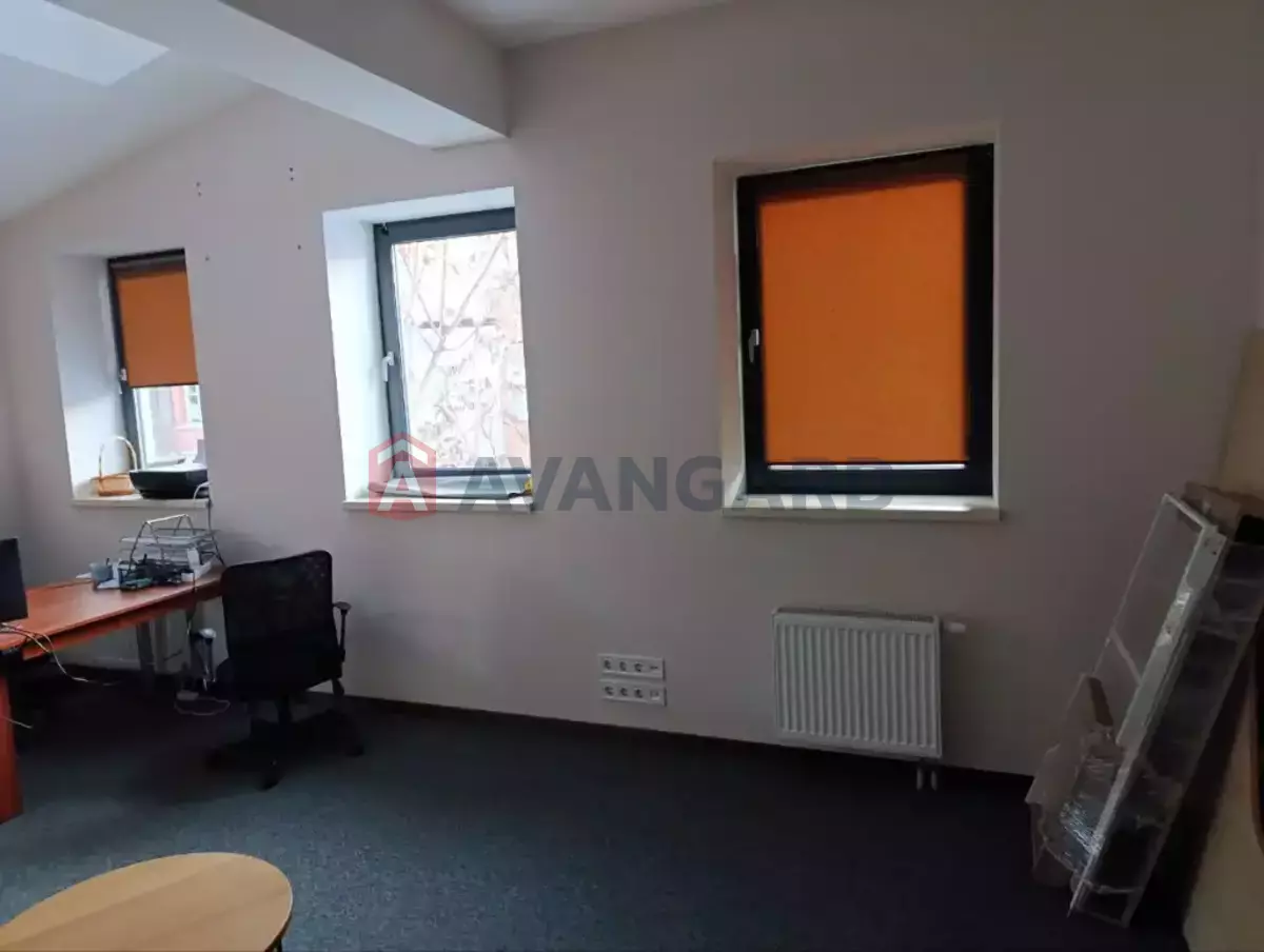 �������� ������� ������, 300 ��.�. ���� 21