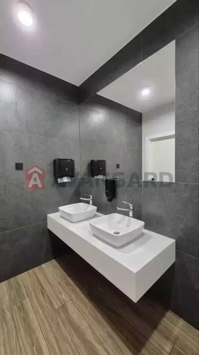 100 ��.�. ���� 13